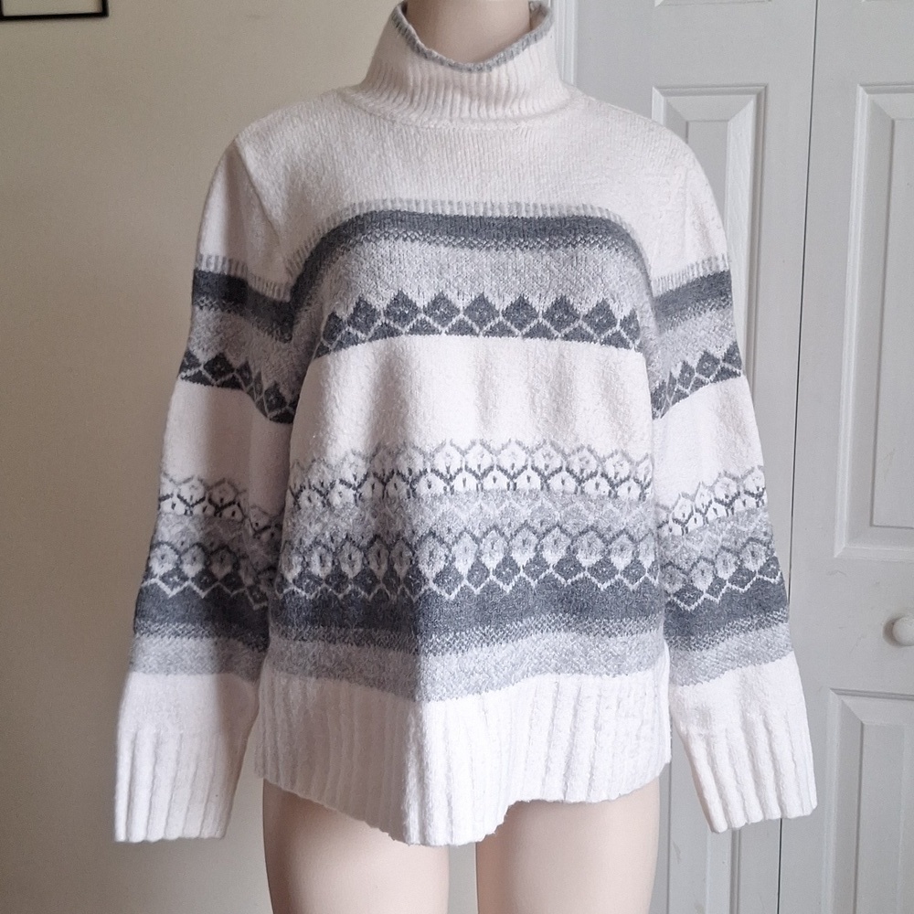 🎁Aspen White Knit Mockneck Sweater Size M